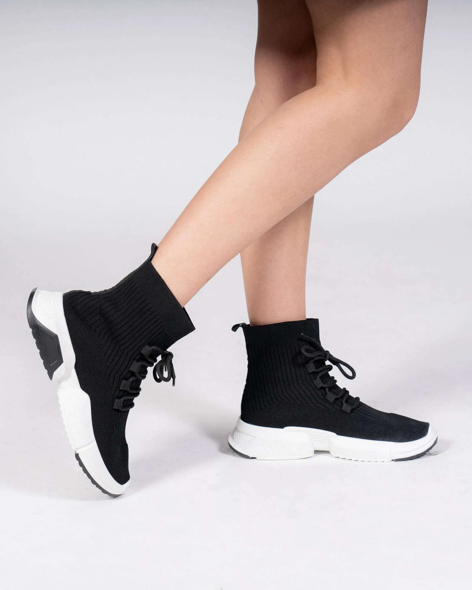 Sneakers in tessuto – Nero